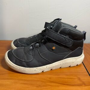 Bogs Kids' Skyline High Top Slip Ons Boots Black Comfort Water Resistant 4